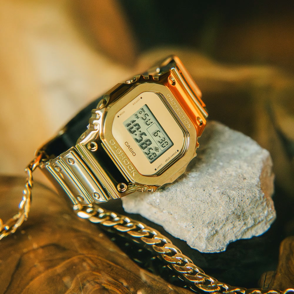 G-SHOCK ジーショック メタルカバード腕時計 GM-5600YMG-9JF メンズウォッチ 国内正規品