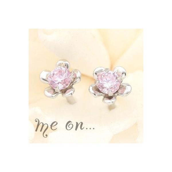 【me on...】小さなお花に輝く1粒の宝石◇K10ホワイトゴールドピンクキュービックジルコニア・フラワーピアス