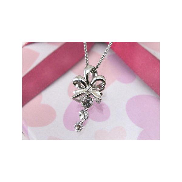 PT プラチナ トゥインクルダイヤモンドペンダントネックレス 0.32CT