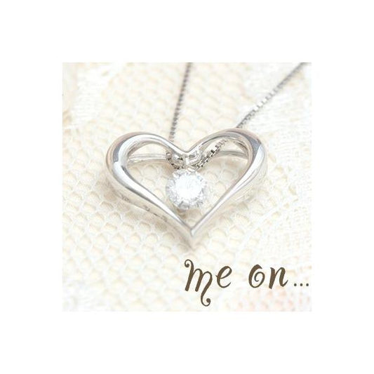 【me on...】正統派なオープンハートに一粒のダイヤモンド◆10金（K10ゴールド）オープンハート・ダイヤモンド（0.1ct）ネックレス